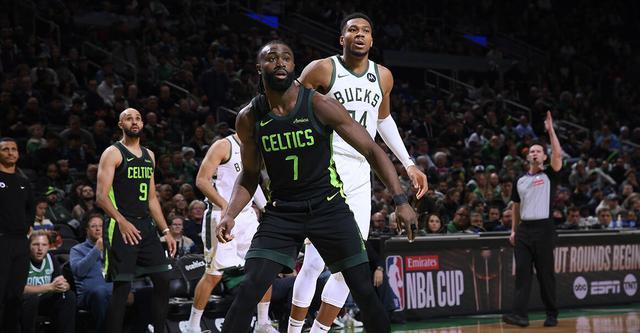 开云体育-ESPN专家预测新赛季战绩：骑士雷霆继续领跑东西部