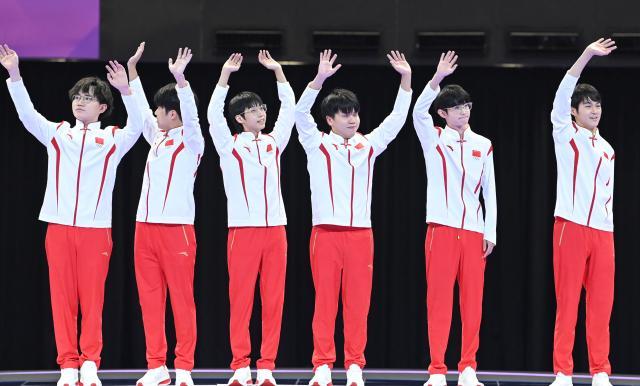 1695742248666071707.jpg 开云体育-26日总结:电子竞技历史首金 黄雨婷成首位三金王