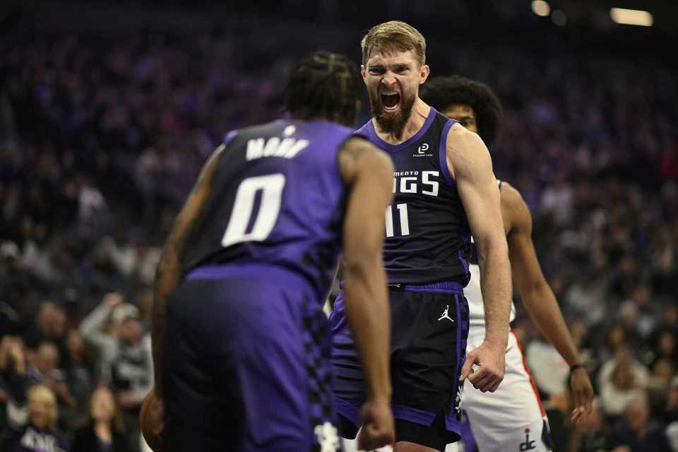 开云体育登录-威少时隔7年26+6+6三分！国王灭奇才首次4连胜 小萨时隔27场复出