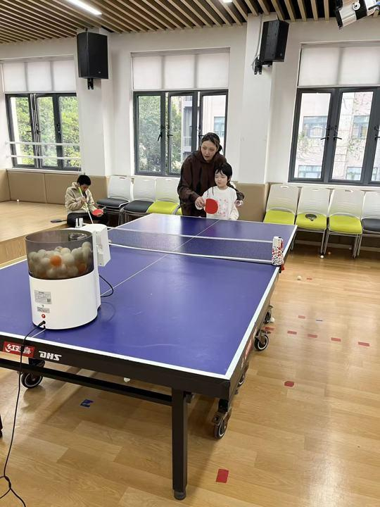 开云集团官网香港-和徐寅生刘诗雯打球是什么样的体验？特奥选手圆梦乒乓舞台|俞世根|新民晚报|男子单打|冰球|老师_新浪新闻