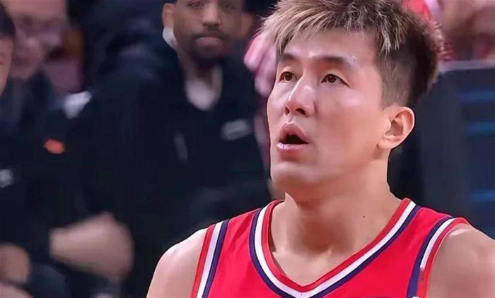 开云体育官网-18场比赛后，辽宁男篮为何输了10场？杨鸣变乖许多，昔日旧将复出|赵继伟|辽宁队|张陈治锋|山东男篮|李晓旭_新浪体育_新浪新闻