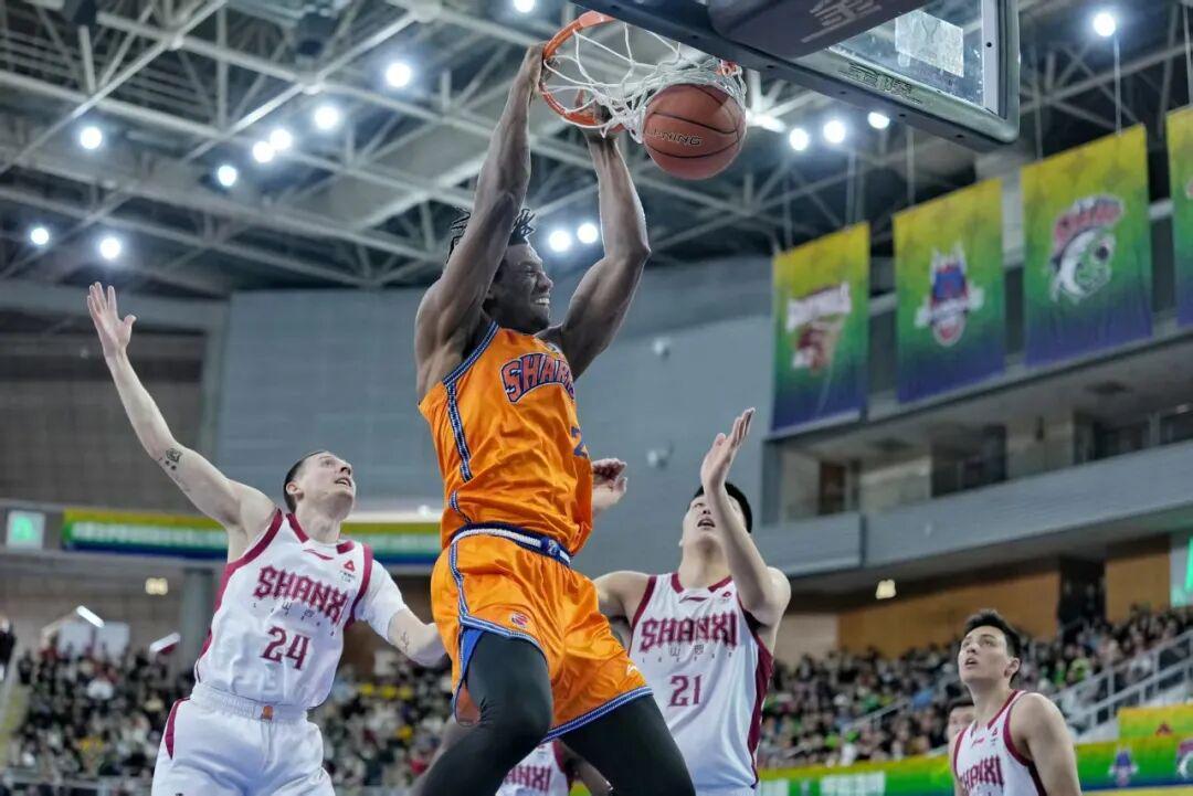 开云体育登录-卫冕成功后，这支上海男篮还能带来更多惊喜？